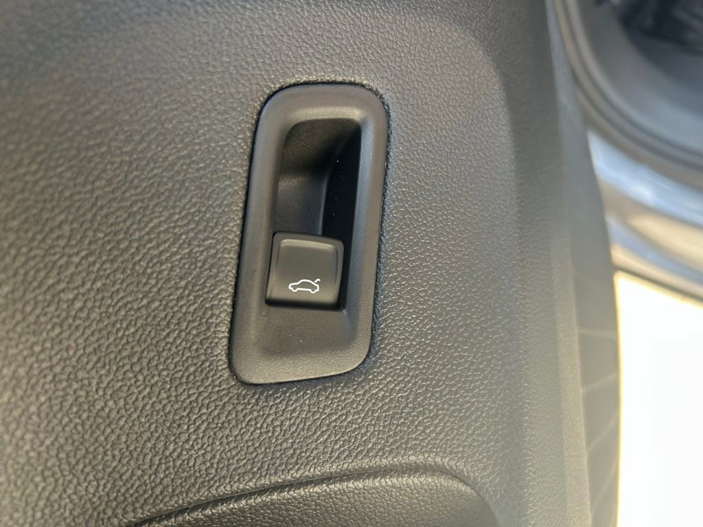 Certified 2024 Volkswagen Atlas Cross Sport SEL R-Line image 59