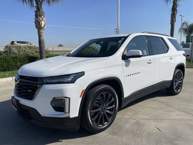 Used 2023 Chevrolet Traverse RS image 1
