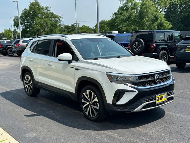 Used 2022 Volkswagen Taos SE AWD/4WD image 3