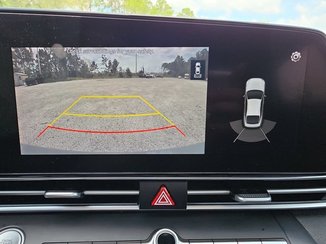 Used 2022 Hyundai Elantra Limited FWD image 18