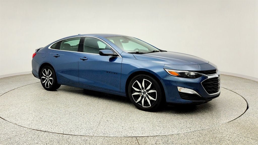 Used 2024 Chevrolet Malibu RS FWD image 3