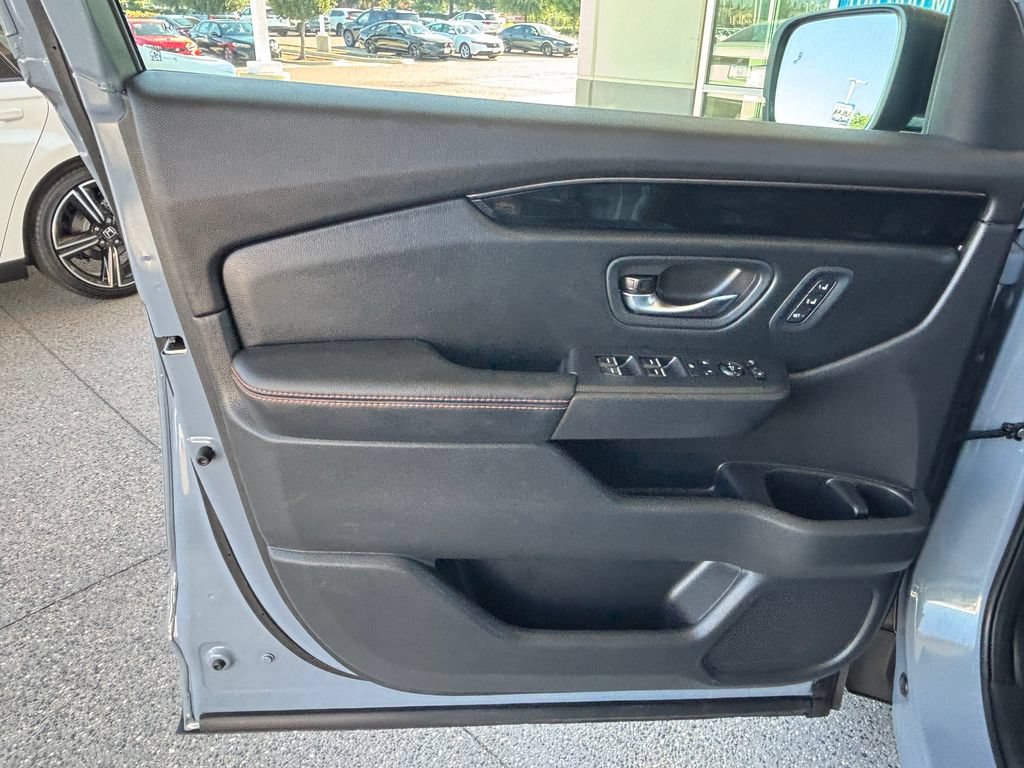 Used 2023 Honda Pilot TrailSport image 28
