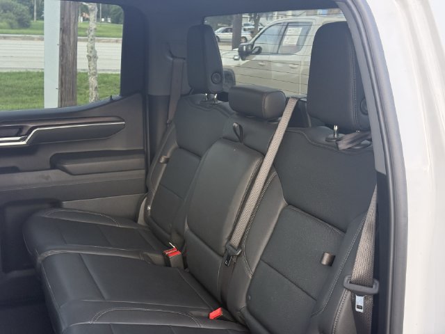 Used 2025 GMC Sierra 1500 SLT RWD image 21