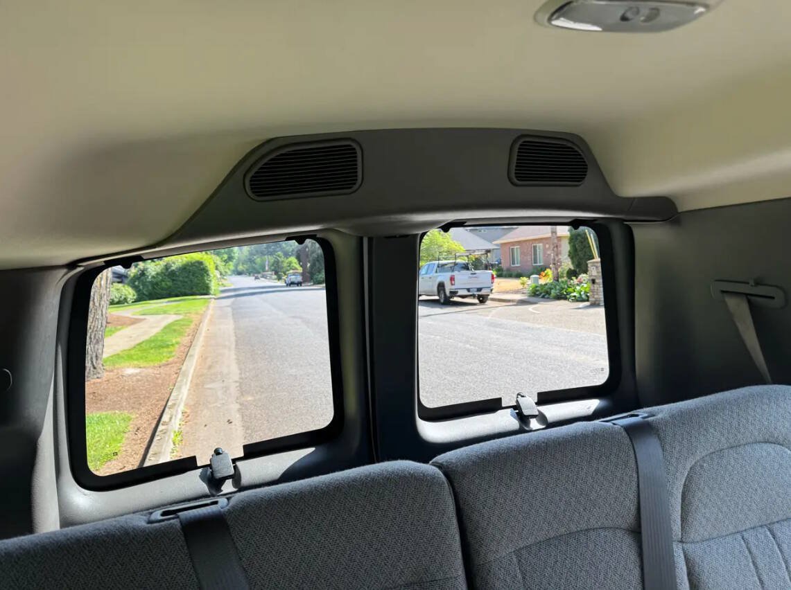 Used 2018 Chevrolet Express 2500 LS w/ Driver Convenience Package RWD image 25