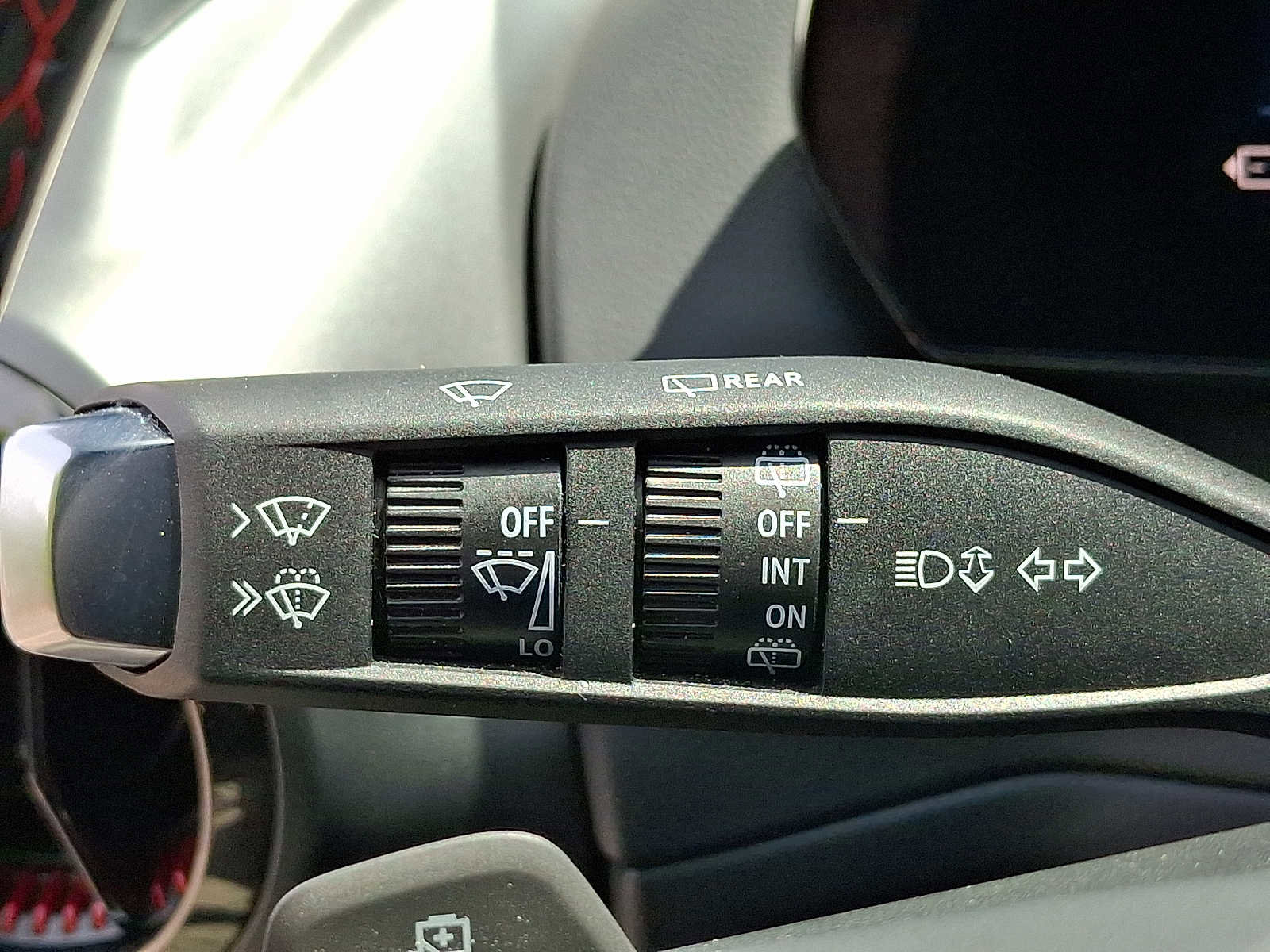 Used 2024 Chevrolet Equinox EV RS w/ Active Safety Package 3 AWD/4WD image 25