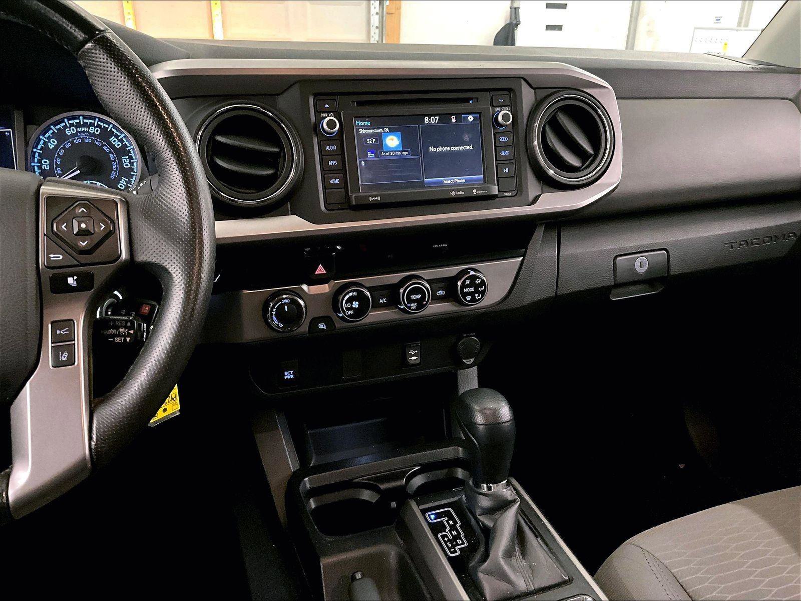 Used 2018 Toyota Tacoma SR5 AWD/4WD image 6