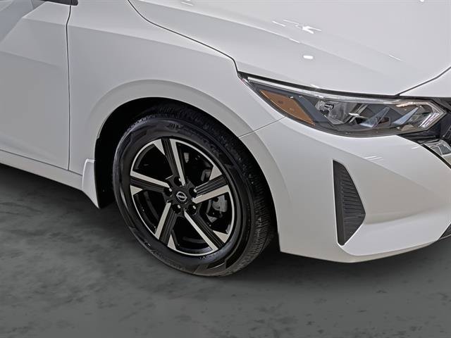 Used 2024 Nissan Sentra SV FWD image 15