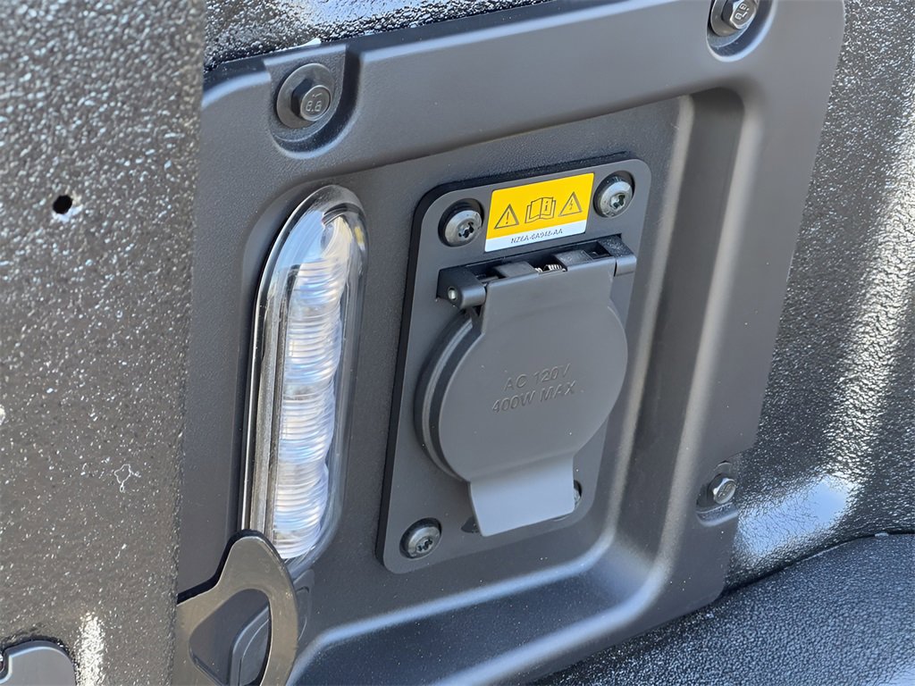 New 2025 Ford Maverick Lobo image 43