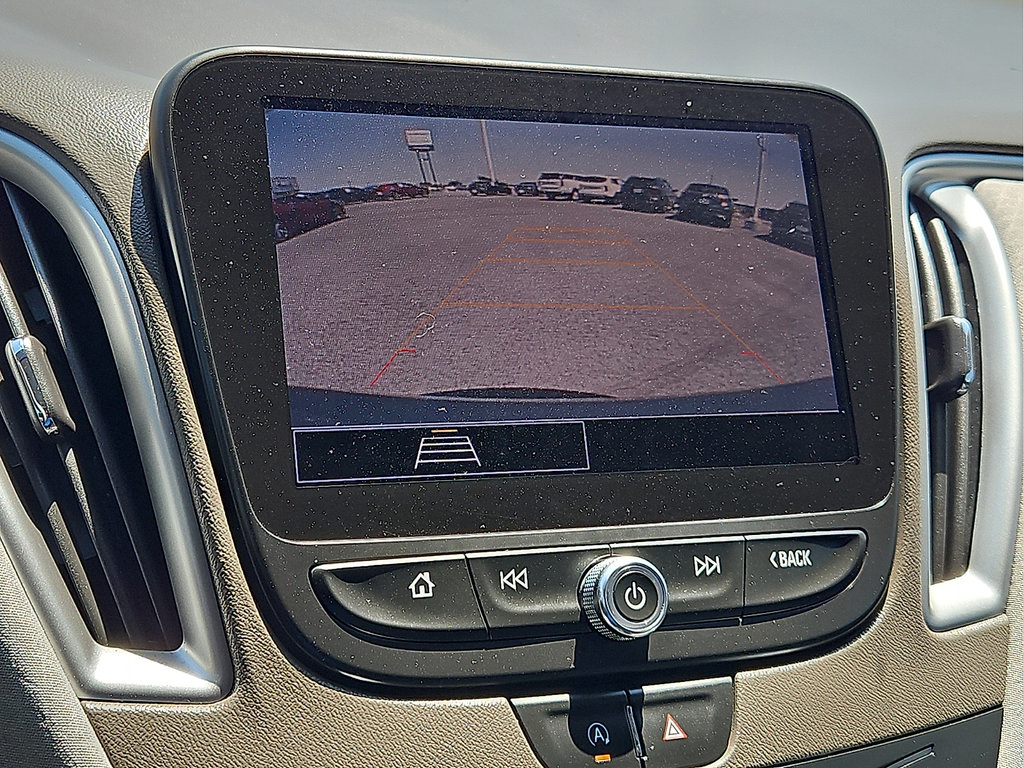 Used 2022 Chevrolet Malibu LS w/ Driver Confidence Package FWD image 16