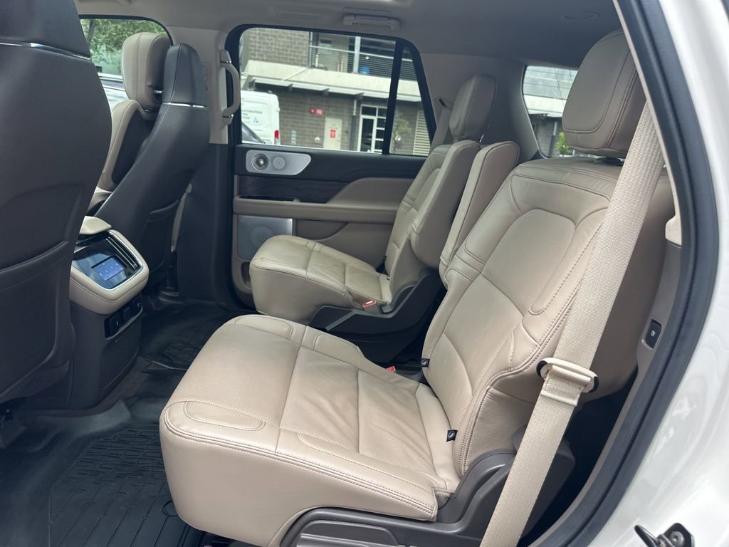 Used 2024 Lincoln Navigator Reserve image 20