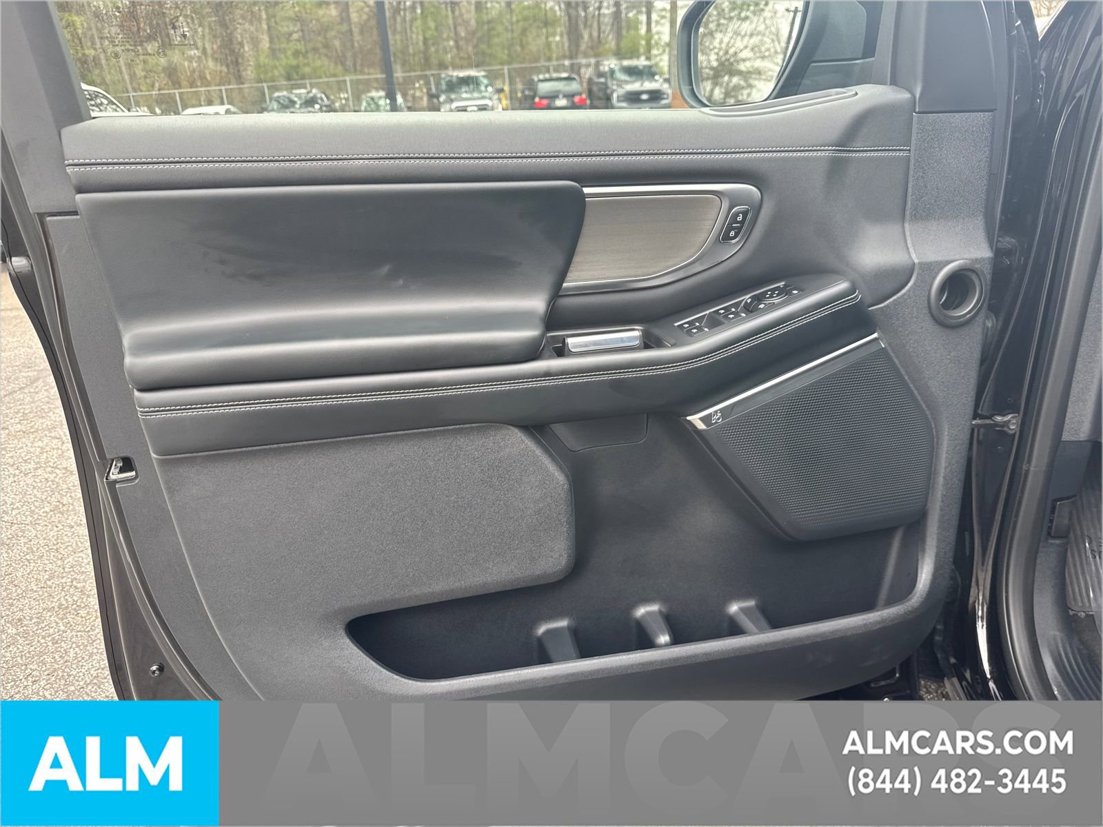 Certified 2025 Ford Expedition Platinum image 12