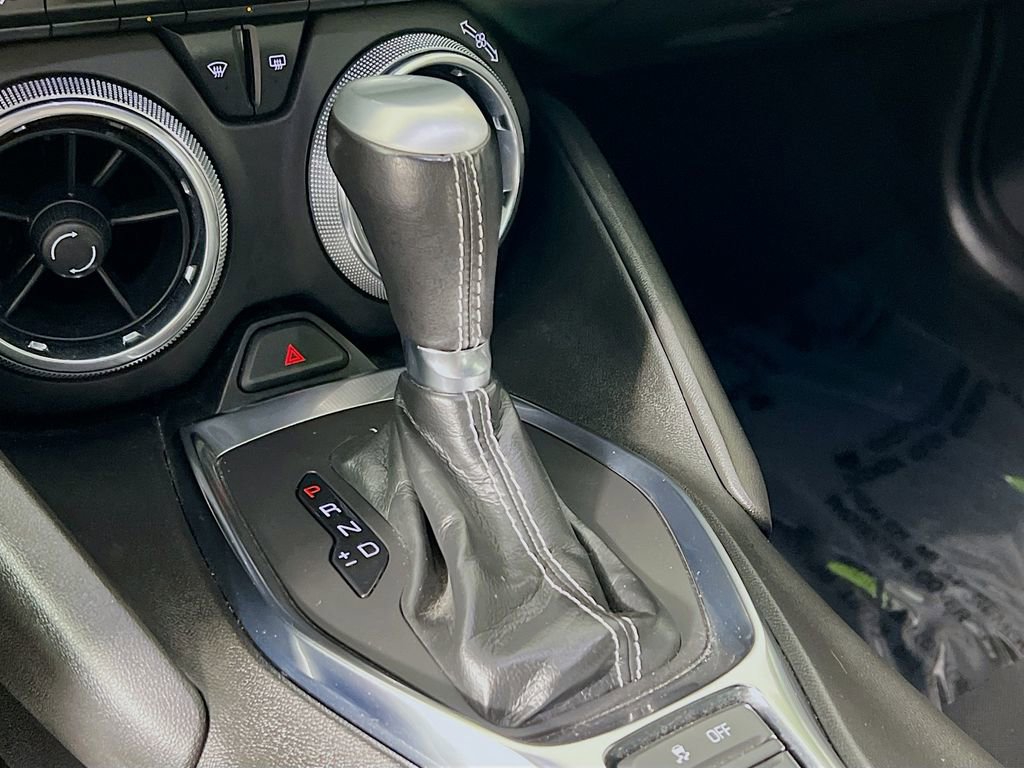 Used 2022 Chevrolet Camaro LT w/ RS Package image 16