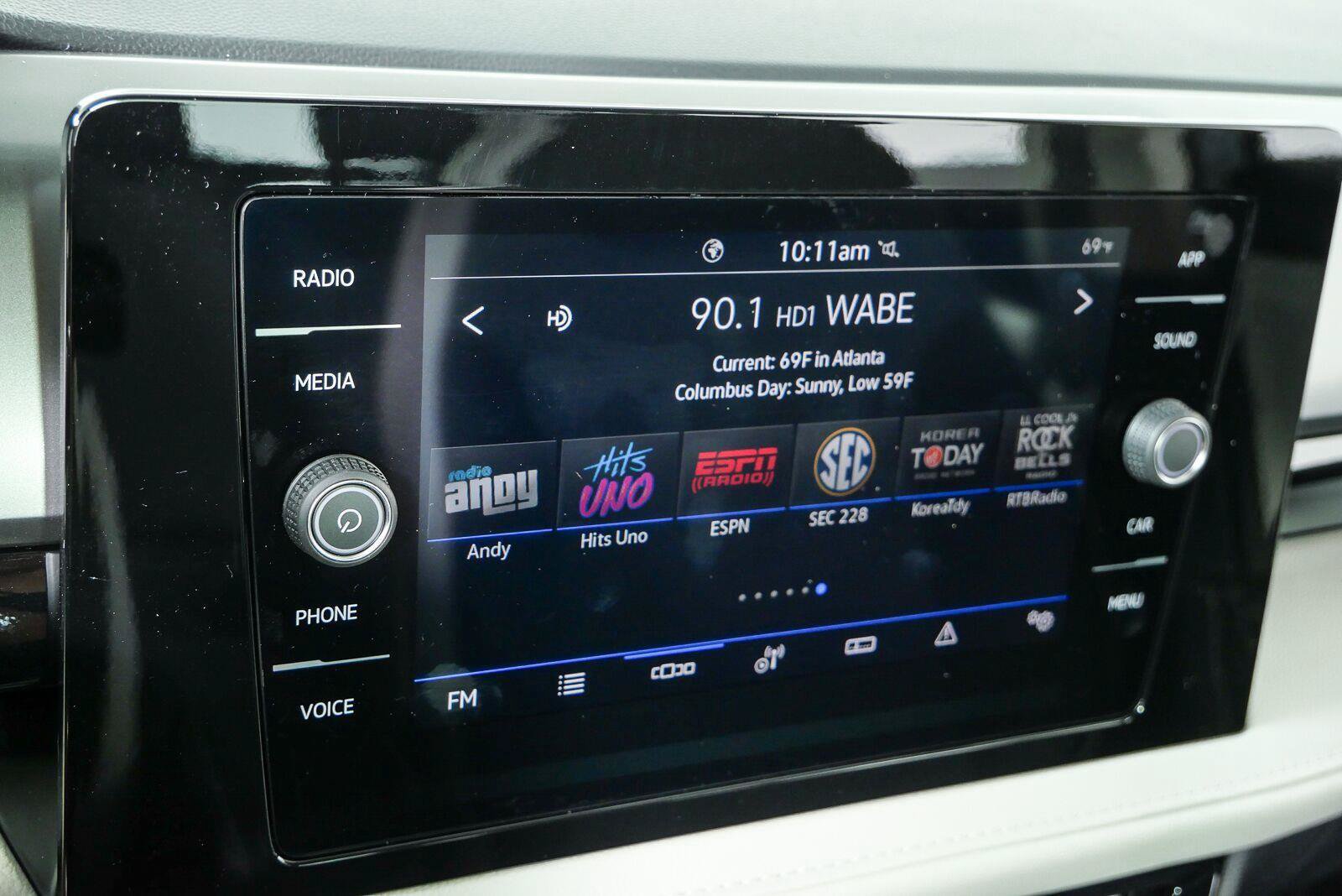 New 2027 Volkswagen Taos S FWD image 26