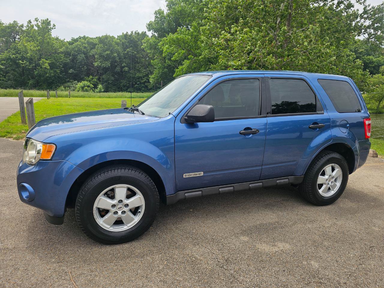 Used 2010 Ford Escape XLS FWD image 10