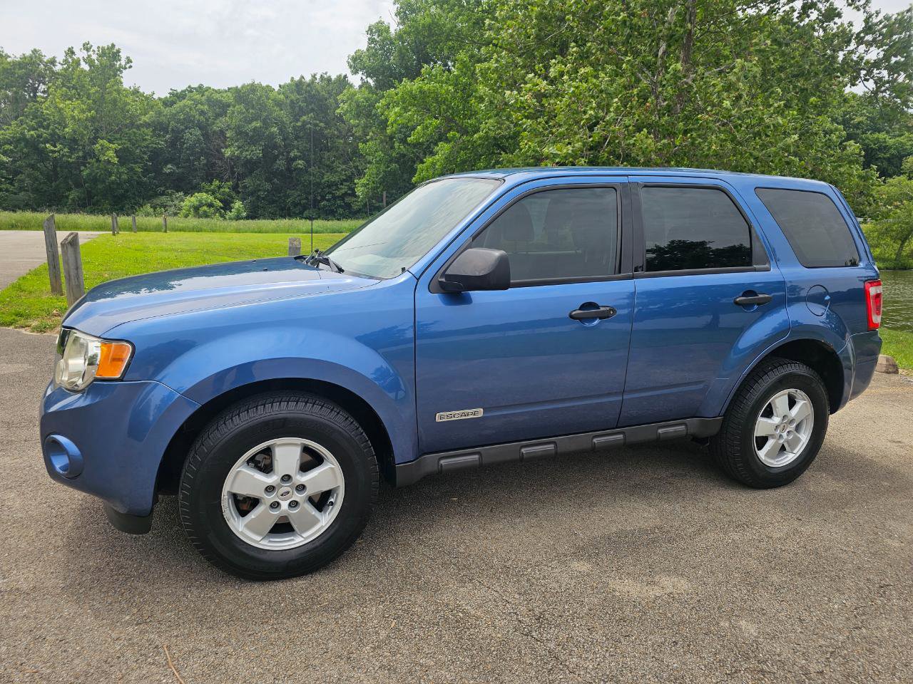 Used 2010 Ford Escape XLS FWD image 10