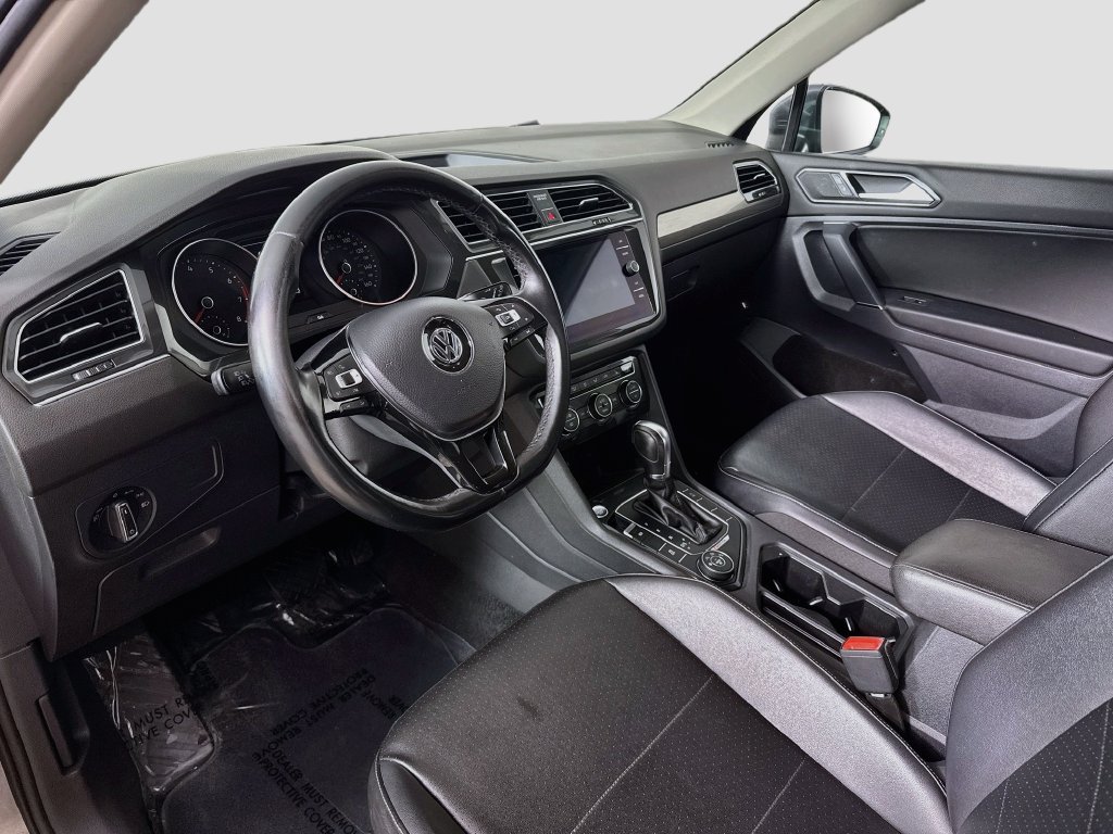 Used 2018 Volkswagen Tiguan SE AWD/4WD image 10