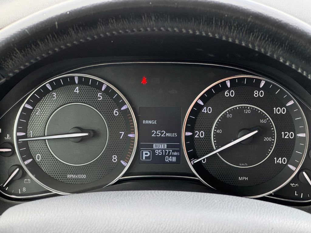 Used 2020 Nissan Armada Platinum w/ Captain's Chairs Package image 17