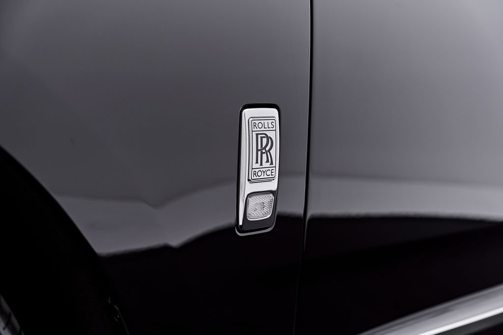 Used 2026 Rolls-Royce Cullinan AWD/4WD image 21