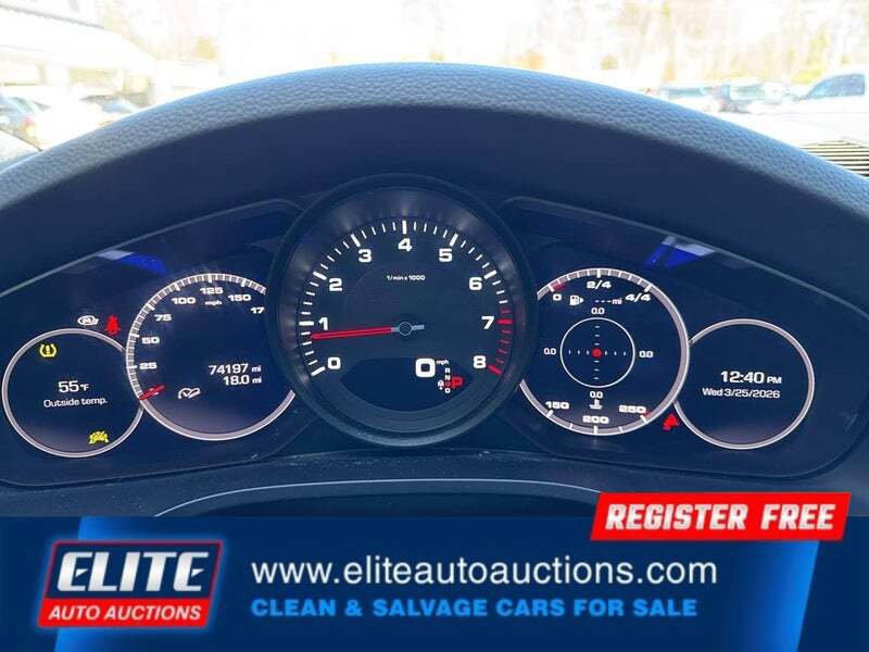 Used 2021 Porsche Cayenne Coupe AWD/4WD image 13