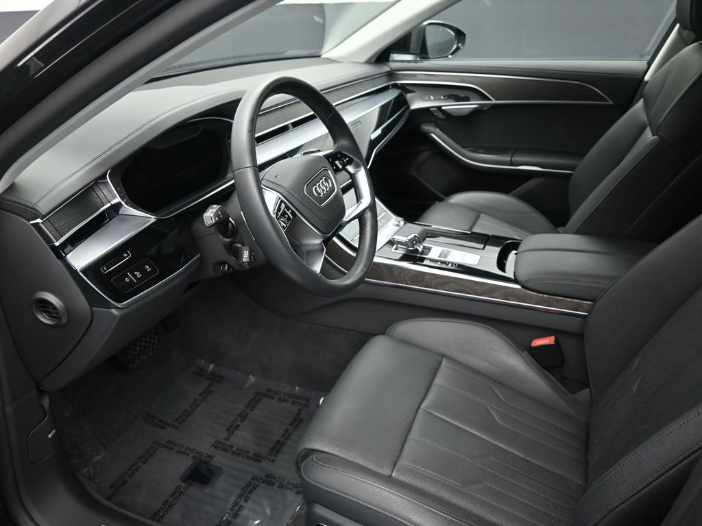 Used 2023 Audi A8 L 3.0T image 10