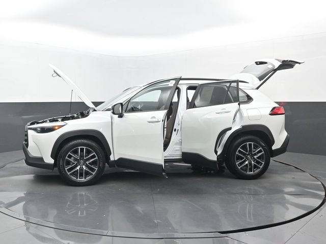 Used 2026 Toyota Corolla Cross XLE w/ Convenience Package FWD image 33