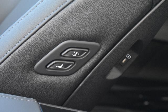 New 2026 Kia Carnival SX Prestige FWD image 32