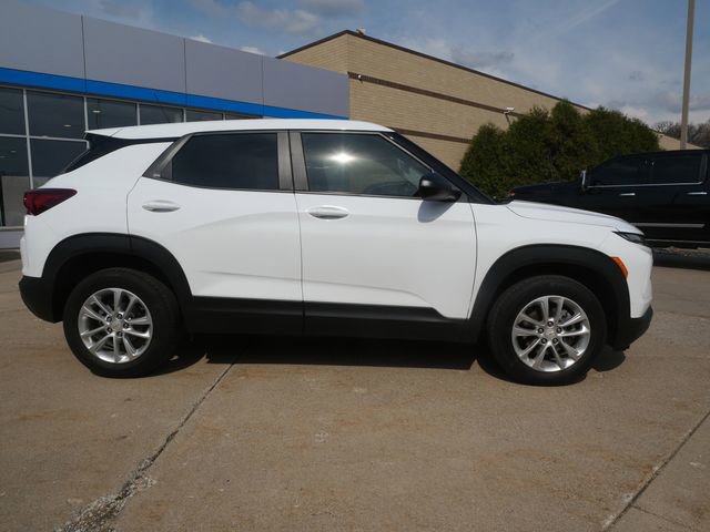 Used 2025 Chevrolet TrailBlazer LS w/ LS Convenience Package AWD/4WD image 8
