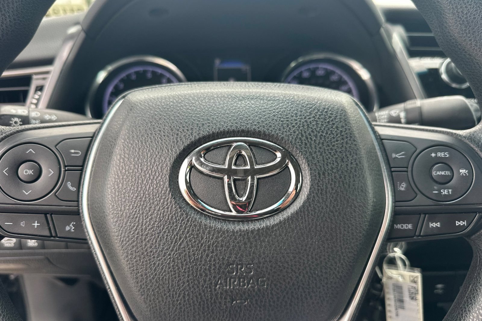 Used 2019 Toyota Camry LE FWD image 23