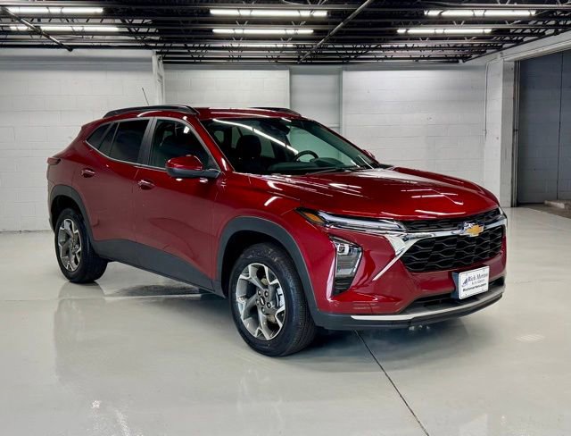 Used 2025 Chevrolet Trax LT w/ LT Convenience Package FWD image 7