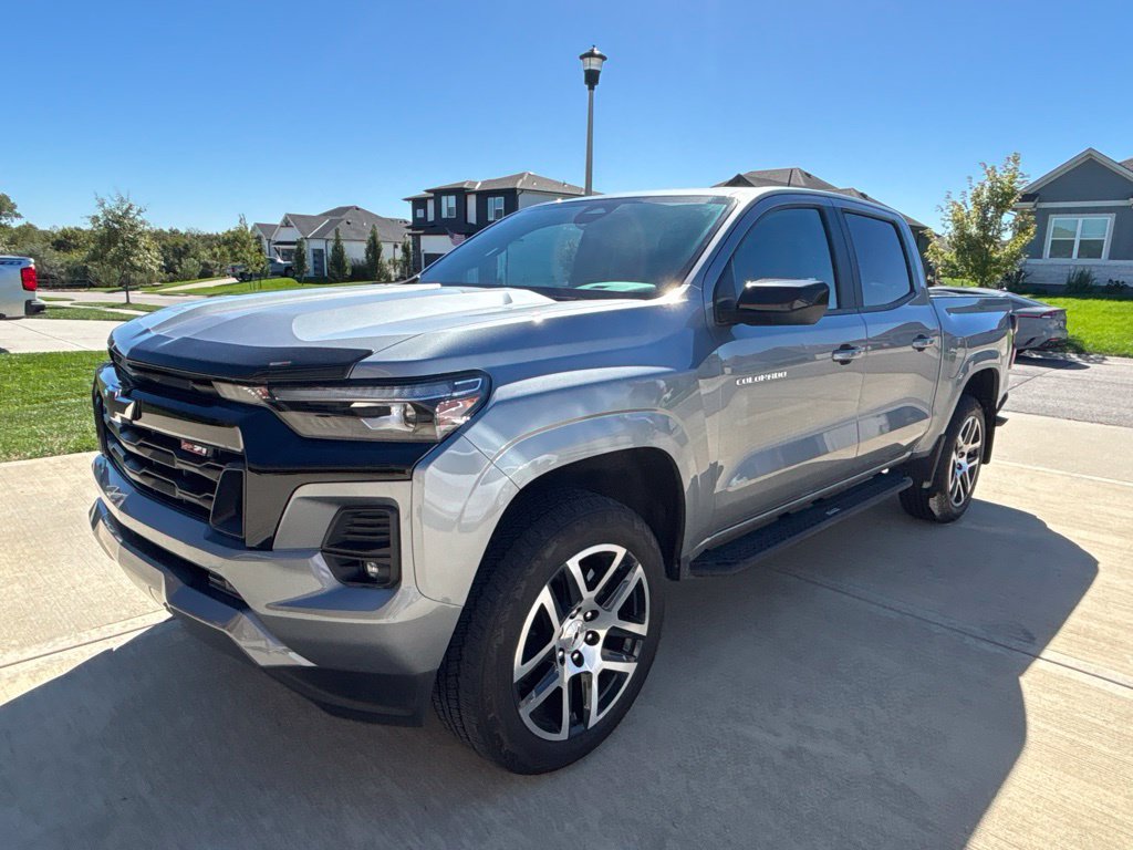 Used 2023 Chevrolet Colorado Z71 w/ Z71 Convenience Package 2 AWD/4WD image 12