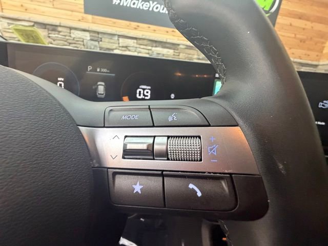Used 2024 Hyundai Kona SEL AWD/4WD image 25