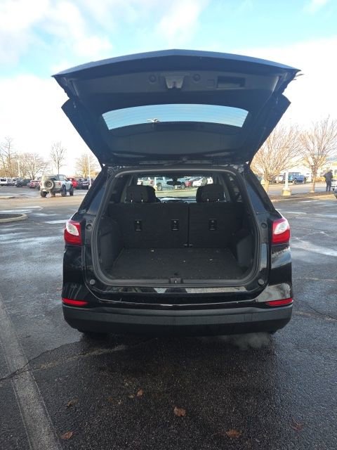 Used 2019 Chevrolet Equinox LS w/ LS Convenience Package image 5