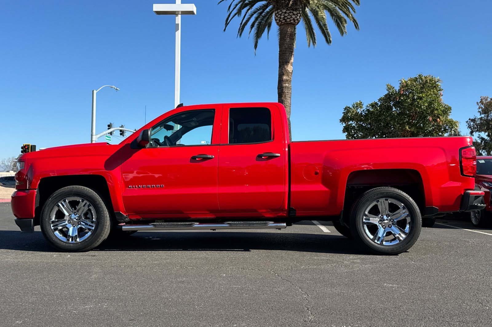 Used 2018 Chevrolet Silverado 1500 Custom w/ Custom Value Package image 8