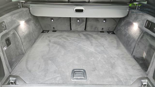Used 2023 BMW X5 sDrive40i w/ M Sport Package image 16