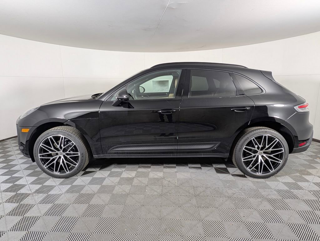 New 2026 Porsche Macan image 2