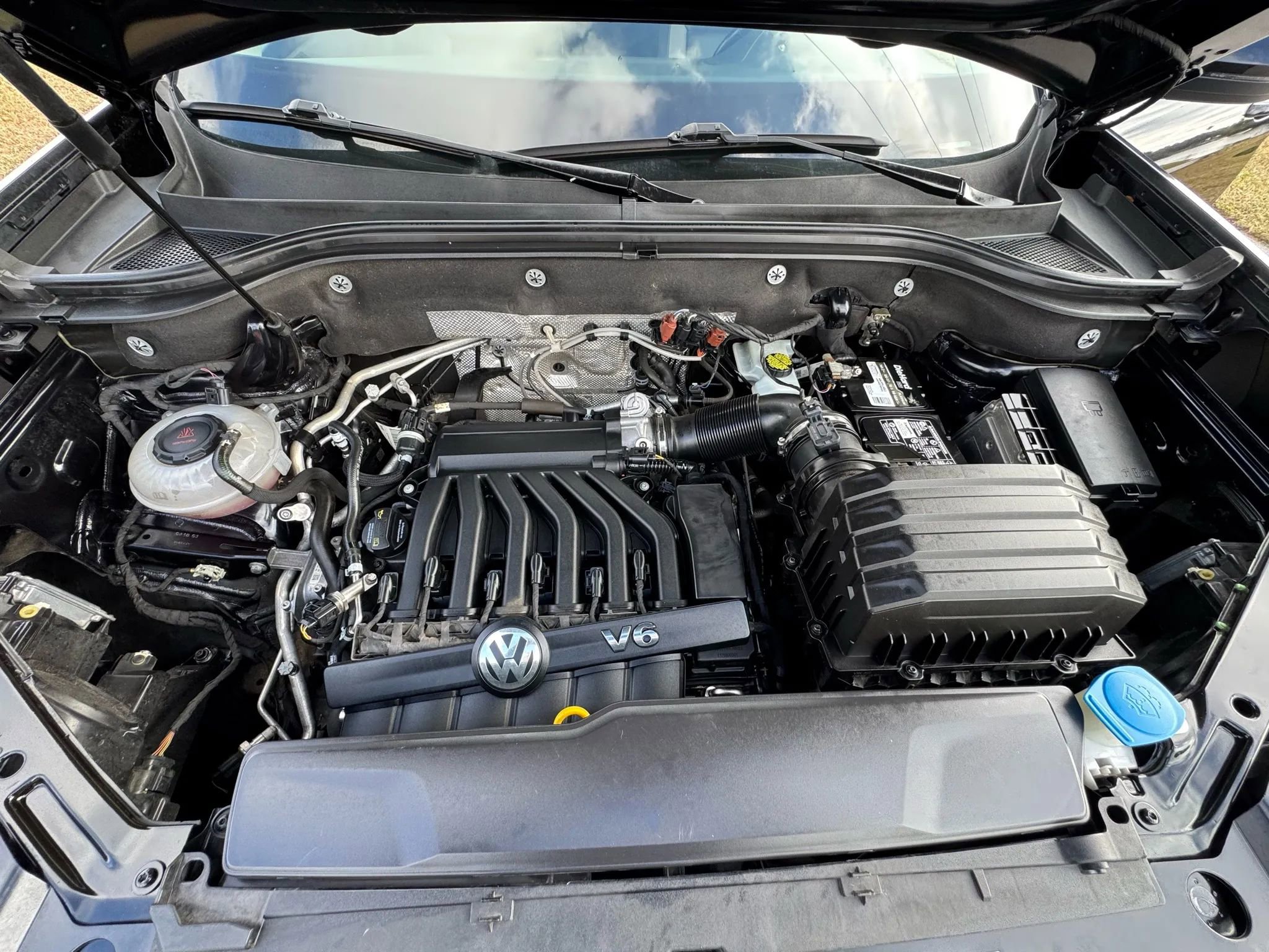 Used 2018 Volkswagen Atlas SE image 29