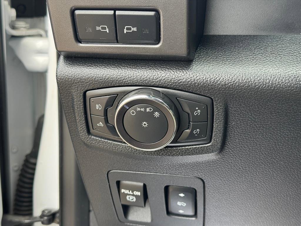 Used 2016 Ford F150 XLT w/ Equipment Group 302A Luxury image 22