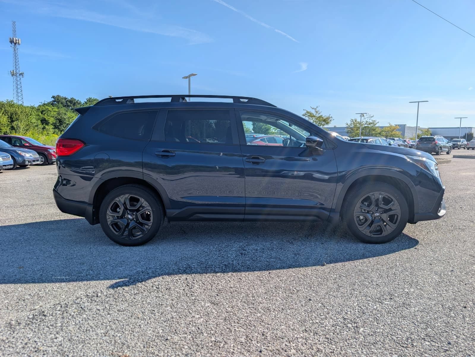 Used 2024 Subaru Ascent Onyx Edition AWD/4WD image 9