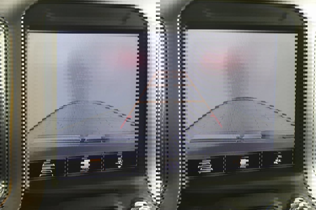 Used 2020 GMC Sierra 1500 Elevation w/ Elevation Value Package image 9