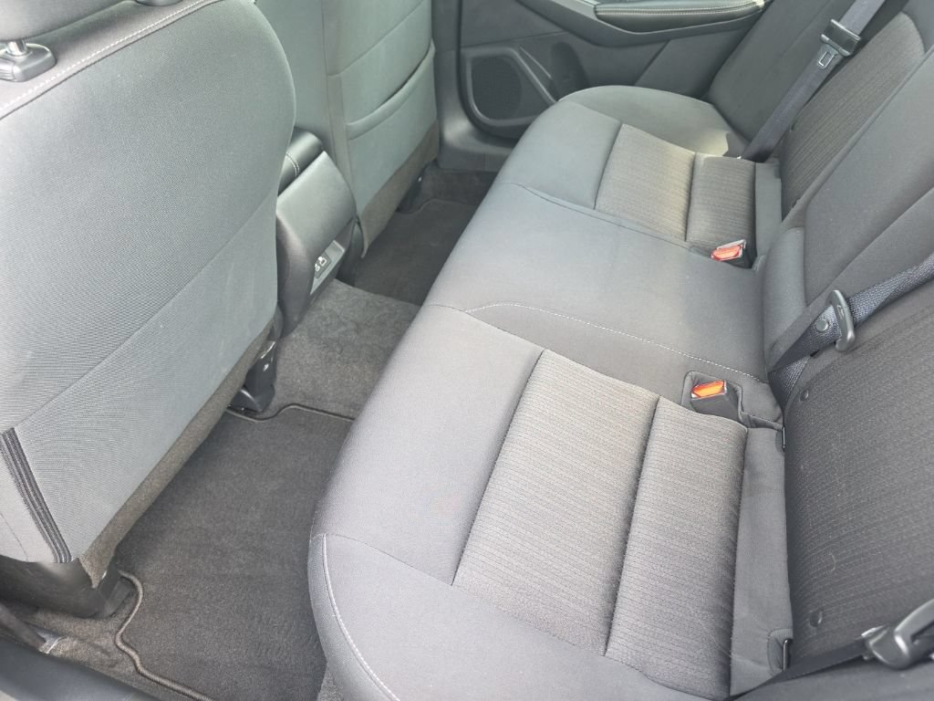 Used 2025 Nissan Altima 2.5 SV FWD image 11
