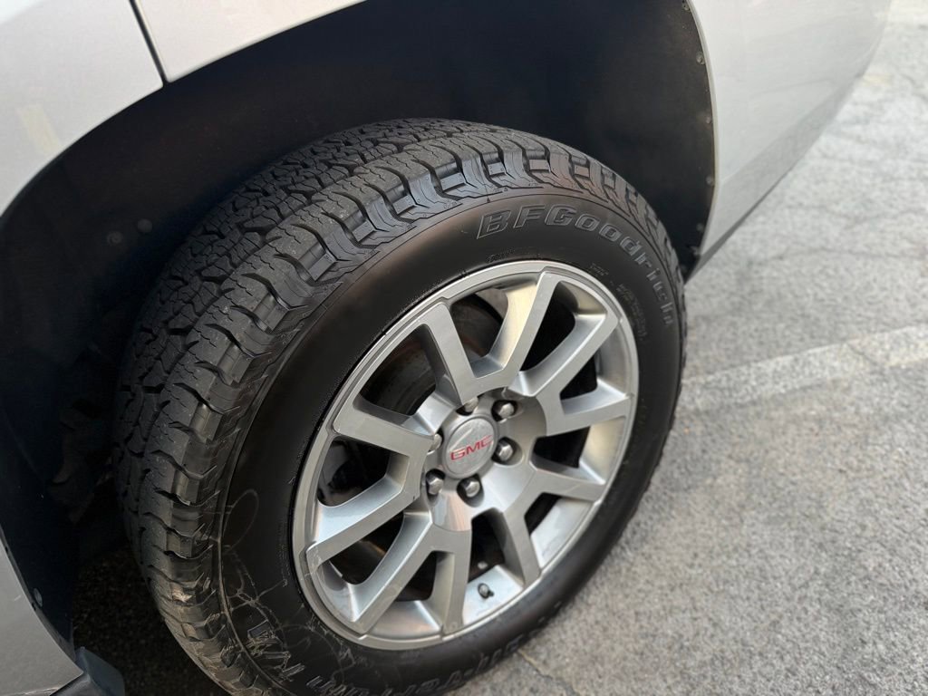 Used 2017 GMC Yukon Denali w/ Open Road Package image 11