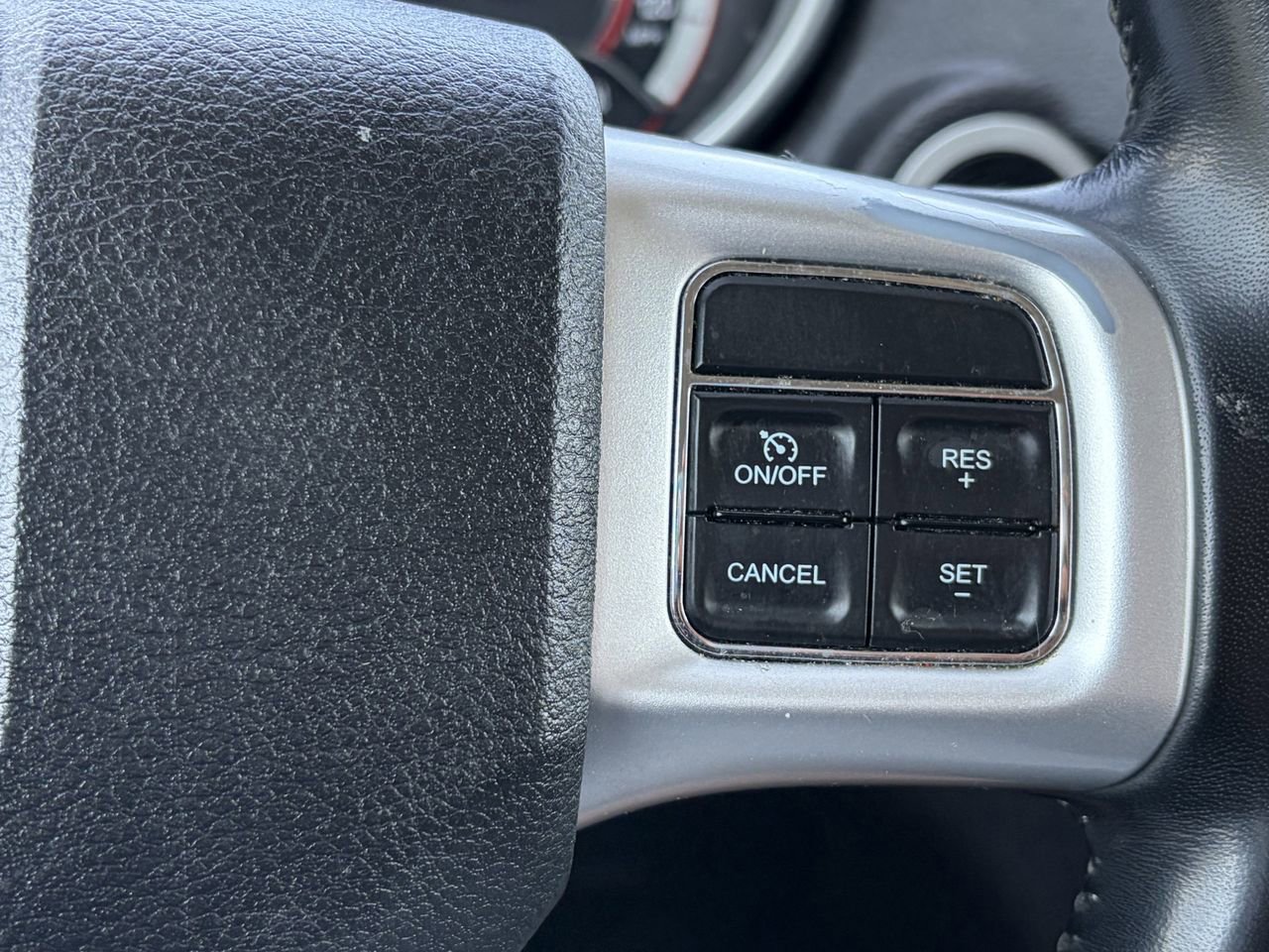 Used 2020 Dodge Journey SE w/ SE Popular Equipment Group FWD image 18