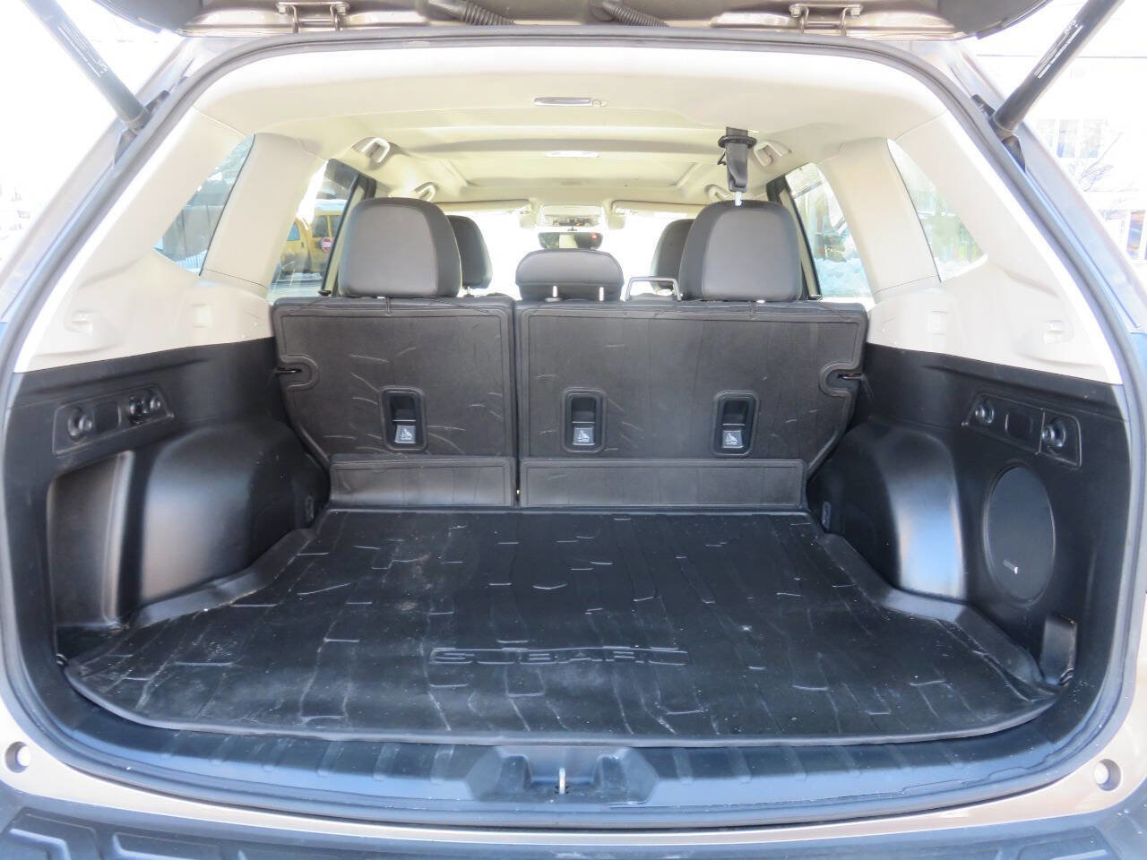 Used 2021 Subaru Forester Limited image 26