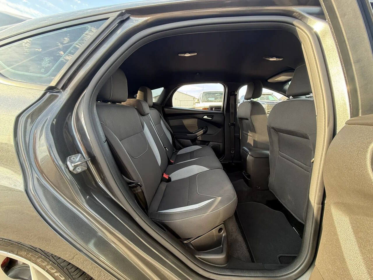 Used 2017 Ford Focus ST image 10