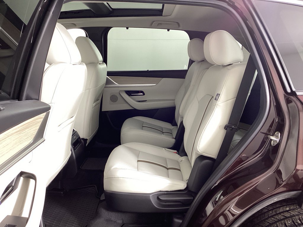 Used 2025 MAZDA CX-90 Plug-In Hybrid w/ Premium Plus image 14