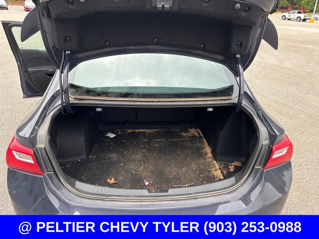 Used 2025 Chevrolet Malibu RS FWD image 22