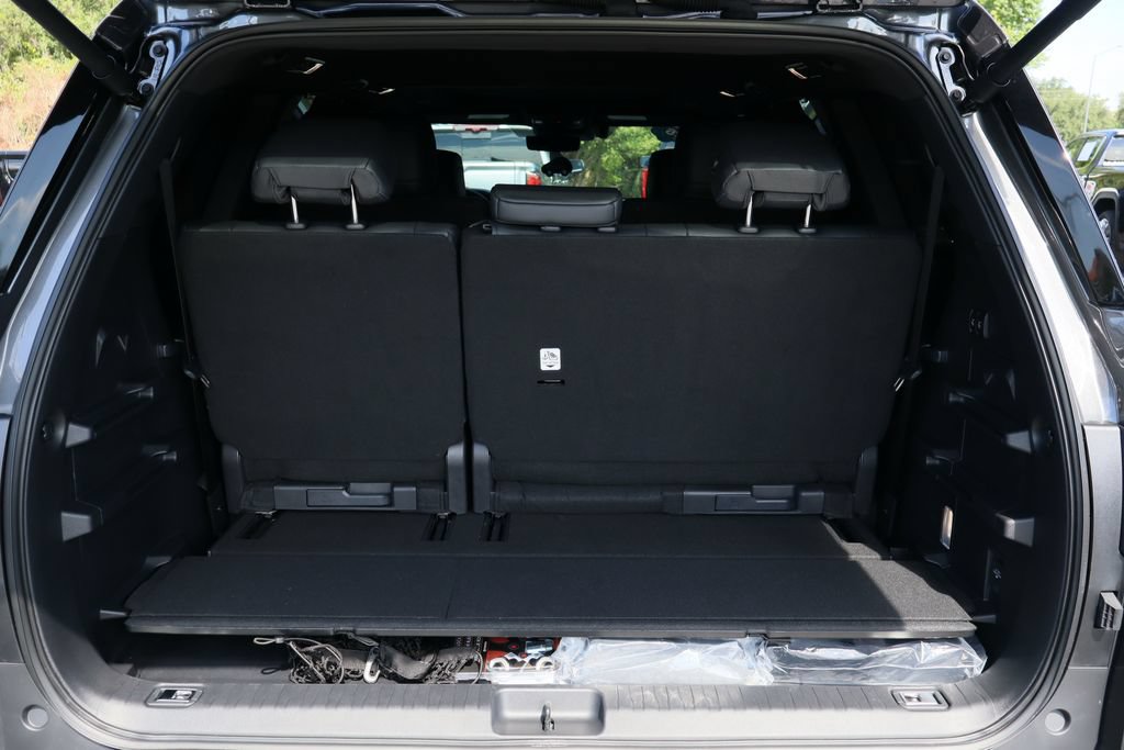 Used 2026 Toyota Sequoia Platinum AWD/4WD image 27