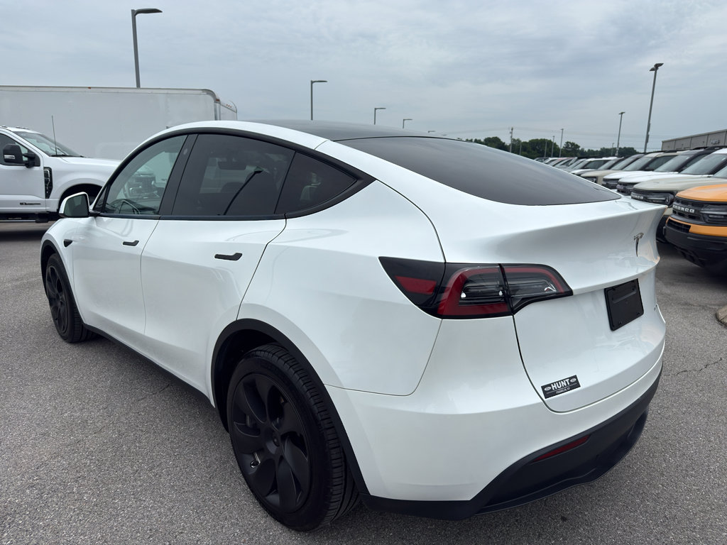 Used 2023 Tesla Model Y Long Range AWD/4WD image 7