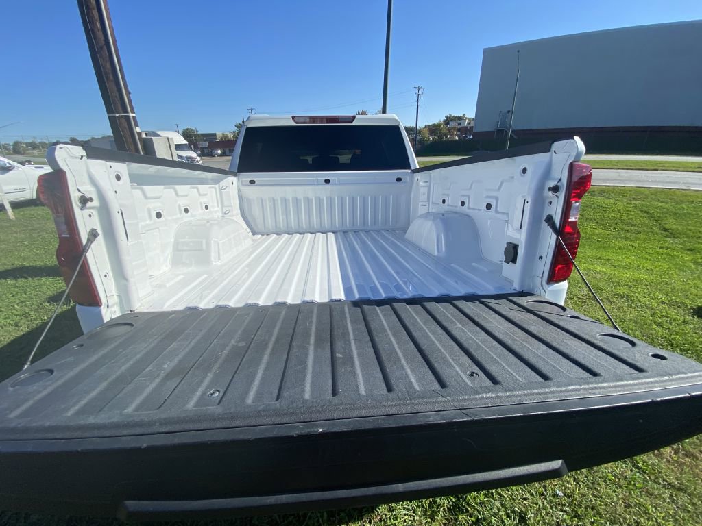 Used 2022 Chevrolet Silverado 1500 LT image 11