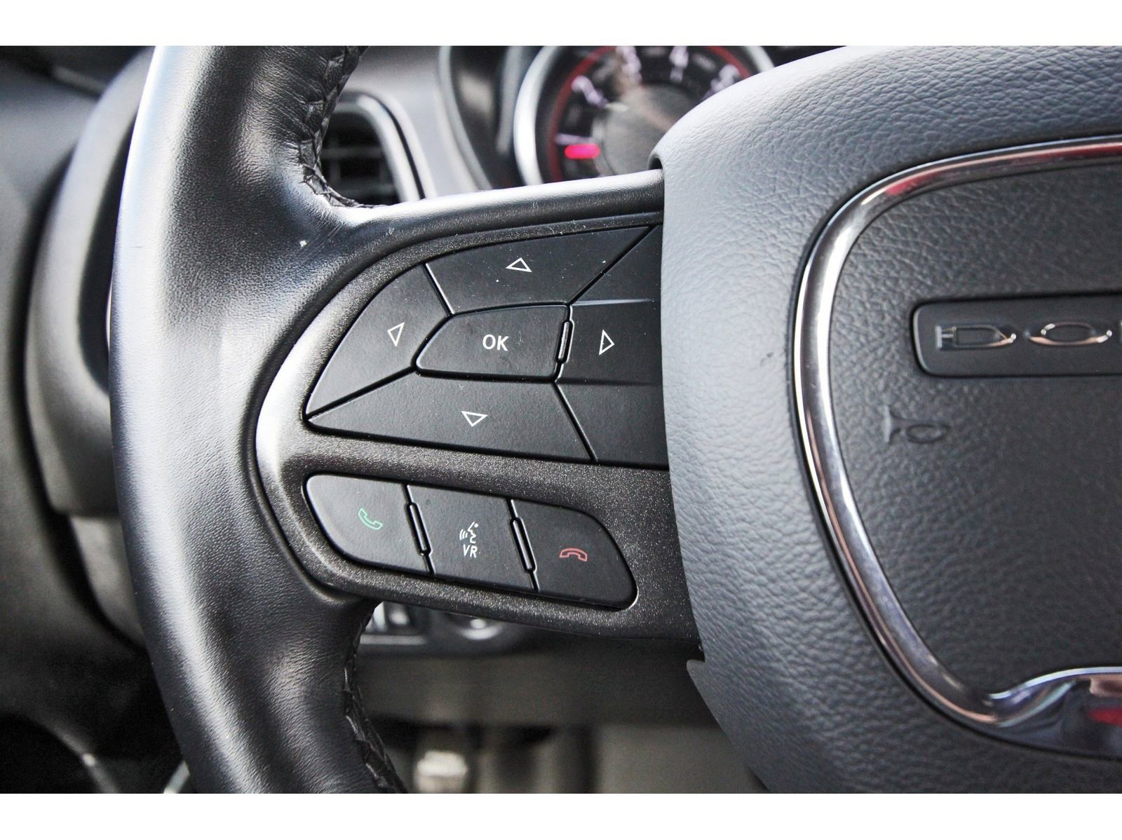 Used 2023 Dodge Challenger SXT image 18